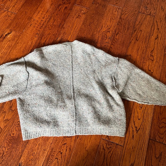 Wilfred Speckled Light Gray Knit Cardigan - Picture 3 of 3